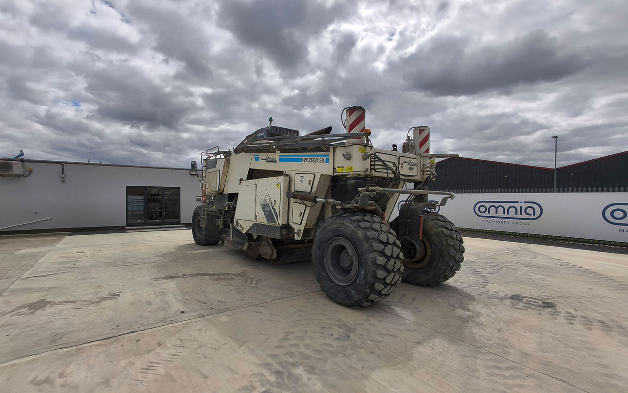 Wirtgen WR 2500 SK - Стабилизатор грунта: фото 3 Wirtgen WR 2500 SK - Стабилизатор грунта: фото 3