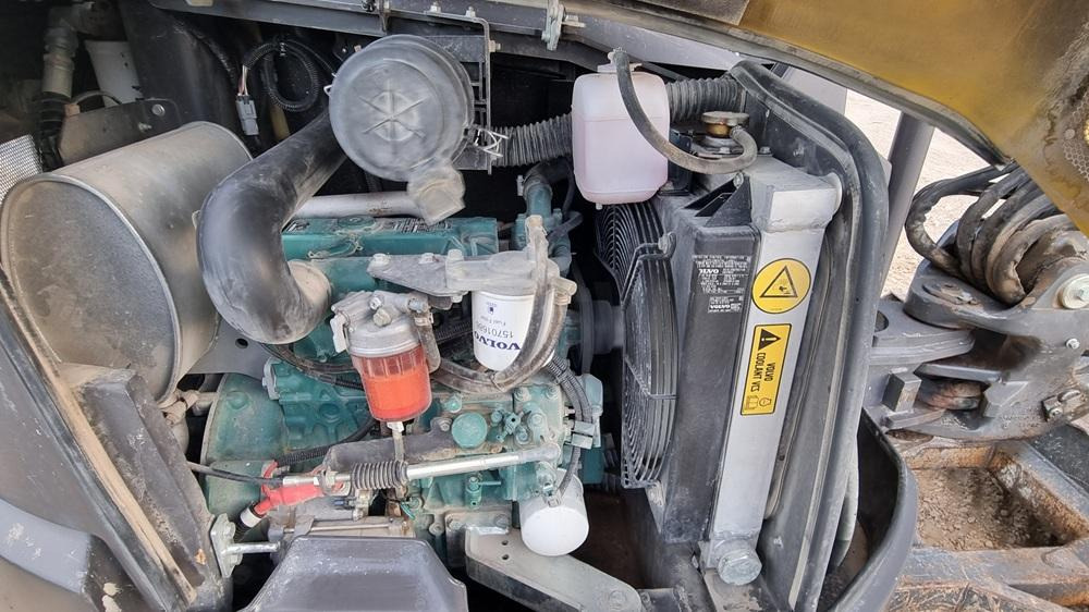 Volvo ECR35D - Мини-экскаватор: фото 5 Volvo ECR35D - Мини-экскаватор: фото 5