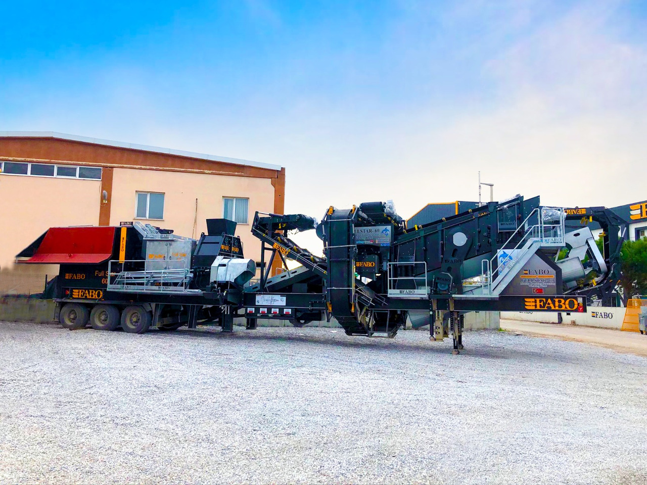 Новый Мобильная дробилка FABO Mobile crusher: фото 9