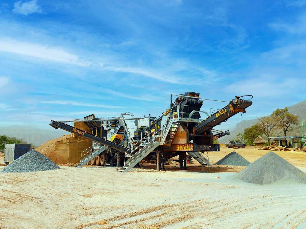 FABO mobile jaw crusher - Щековая дробилка: фото 1 FABO mobile jaw crusher - Щековая дробилка: фото 1