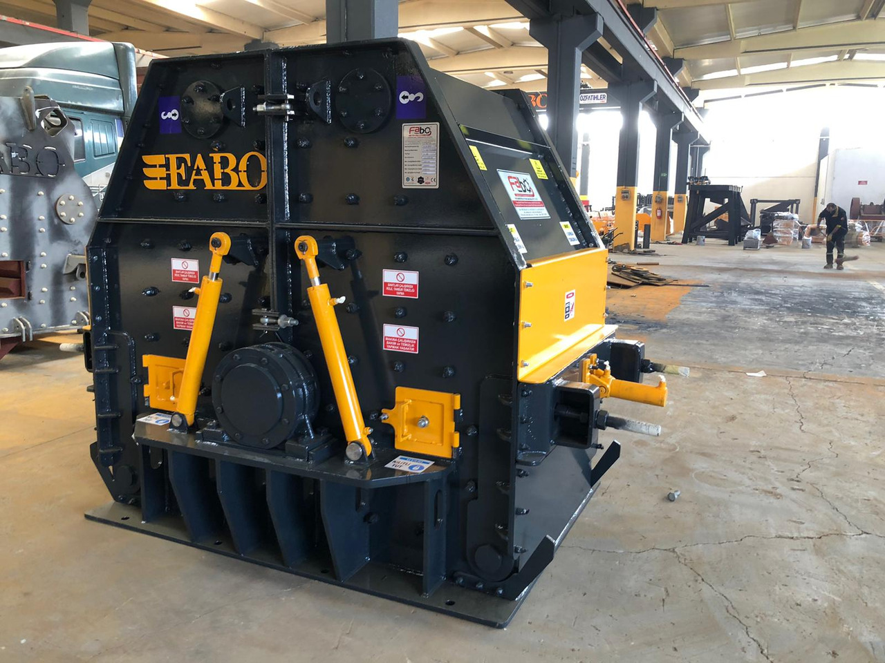 FABO tertiary impact crusher - Ударная дробилка: фото 2 FABO tertiary impact crusher - Ударная дробилка: фото 2