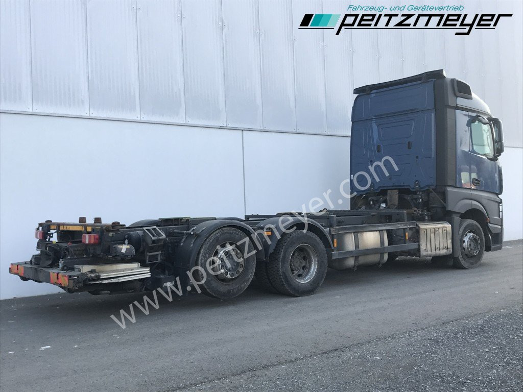 MERCEDES-BENZ Actros 2542 LL BDF Getriebe+Retarder+AGR NEU Retarder + Getriebe neu - Грузовик-контейнеровоз/ Сменный кузов: фото 4 MERCEDES-BENZ Actros 2542 LL BDF Getriebe+Retarder+AGR NEU Retarder + Getriebe neu - Грузовик-контейнеровоз/ Сменный кузов: фото 4