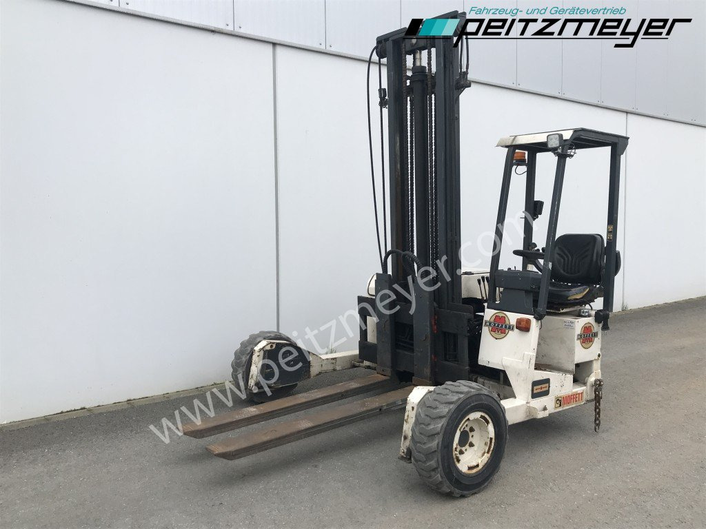 Moffett Mitnahmestapler M 2003 STM Allrad, UVV in 09/25 neu - Мобильный вилочный погрузчик: фото 1 Moffett Mitnahmestapler M 2003 STM Allrad, UVV in 09/25 neu - Мобильный вилочный погрузчик: фото 1