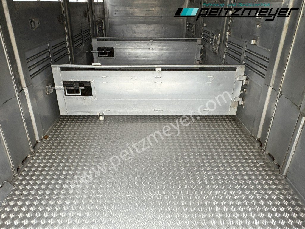 Грузовик для перевозки животных Scania G 450 6x2, Kaba 3-Stock, Hubdach Lenk + Lift,: фото 25 Грузовик для перевозки животных Scania G 450 6x2, Kaba 3-Stock, Hubdach Lenk + Lift,: фото 25