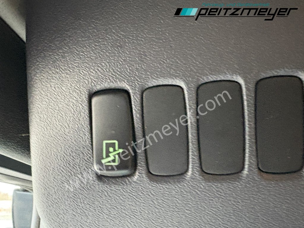 Грузовик для перевозки животных Scania G 450 6x2, Kaba 3-Stock, Hubdach Lenk + Lift,: фото 29 Грузовик для перевозки животных Scania G 450 6x2, Kaba 3-Stock, Hubdach Lenk + Lift,: фото 29