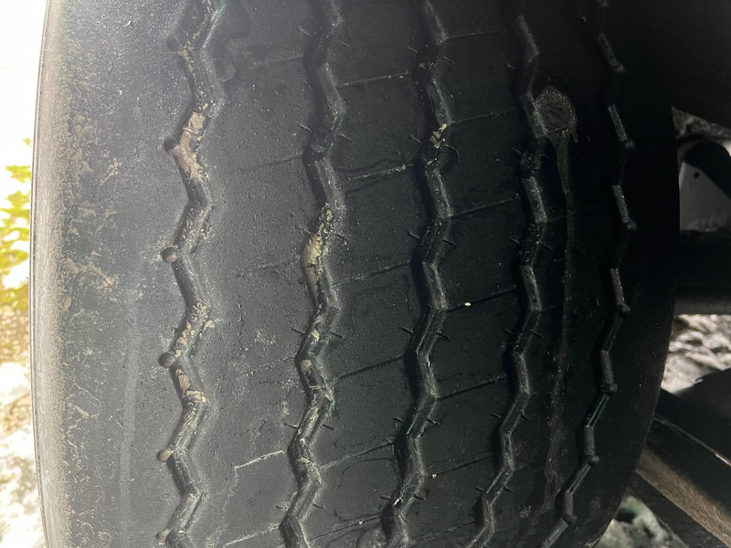 Полуприцеп бортовой/ Платформа Krone SDP 27 - MEGA: фото 8 Полуприцеп бортовой/ Платформа Krone SDP 27 - MEGA: фото 8