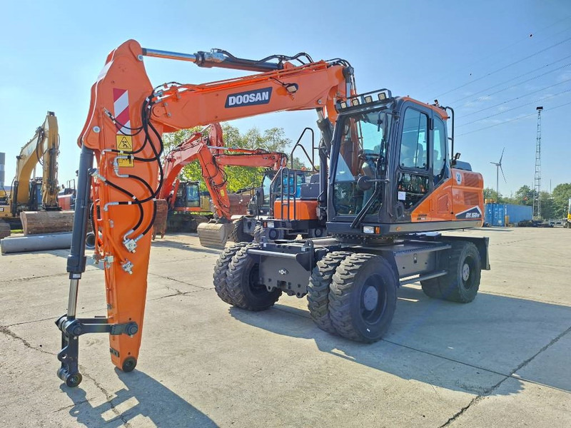 Doosan DX 160 W-7 (EX Demo) - Колёсный экскаватор: фото 2 Doosan DX 160 W-7 (EX Demo) - Колёсный экскаватор: фото 2