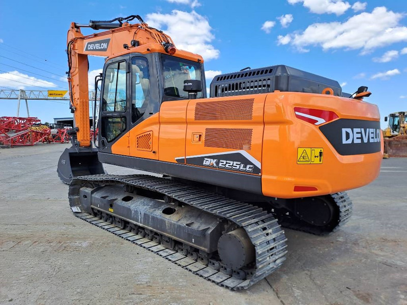 Doosan DX225LC-7M - Гусеничный экскаватор: фото 2 Doosan DX225LC-7M - Гусеничный экскаватор: фото 2