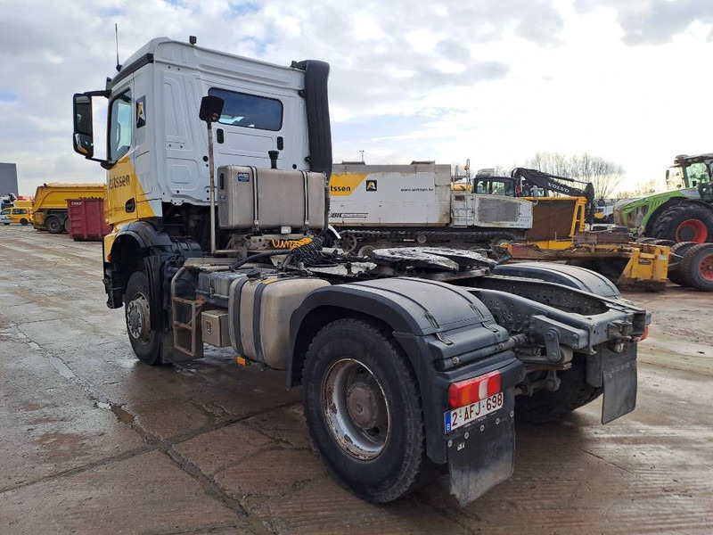 Mercedes-Benz Arocs 2045 - Тягач: фото 2 Mercedes-Benz Arocs 2045 - Тягач: фото 2