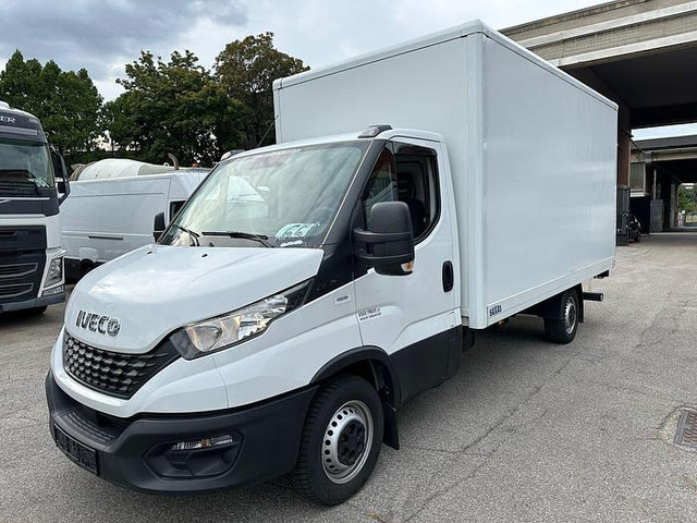 Iveco 35S16 - Малотоннажный фургон: фото 2 Iveco 35S16 - Малотоннажный фургон: фото 2