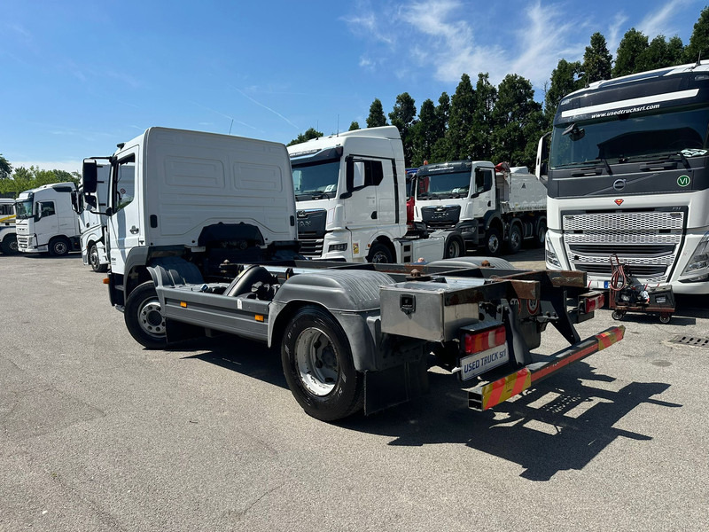 Mercedes-Benz Atego 13.23 - Грузовик-шасси: фото 2 Mercedes-Benz Atego 13.23 - Грузовик-шасси: фото 2