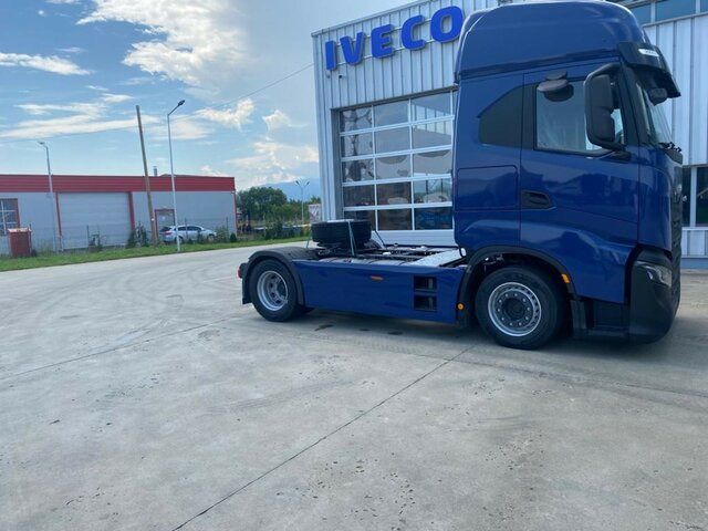 IVECO S-WAY-AS440S53T/FP LT Sattelzugmaschine+LIVING... - Тягач: фото 5 IVECO S-WAY-AS440S53T/FP LT Sattelzugmaschine+LIVING... - Тягач: фото 5
