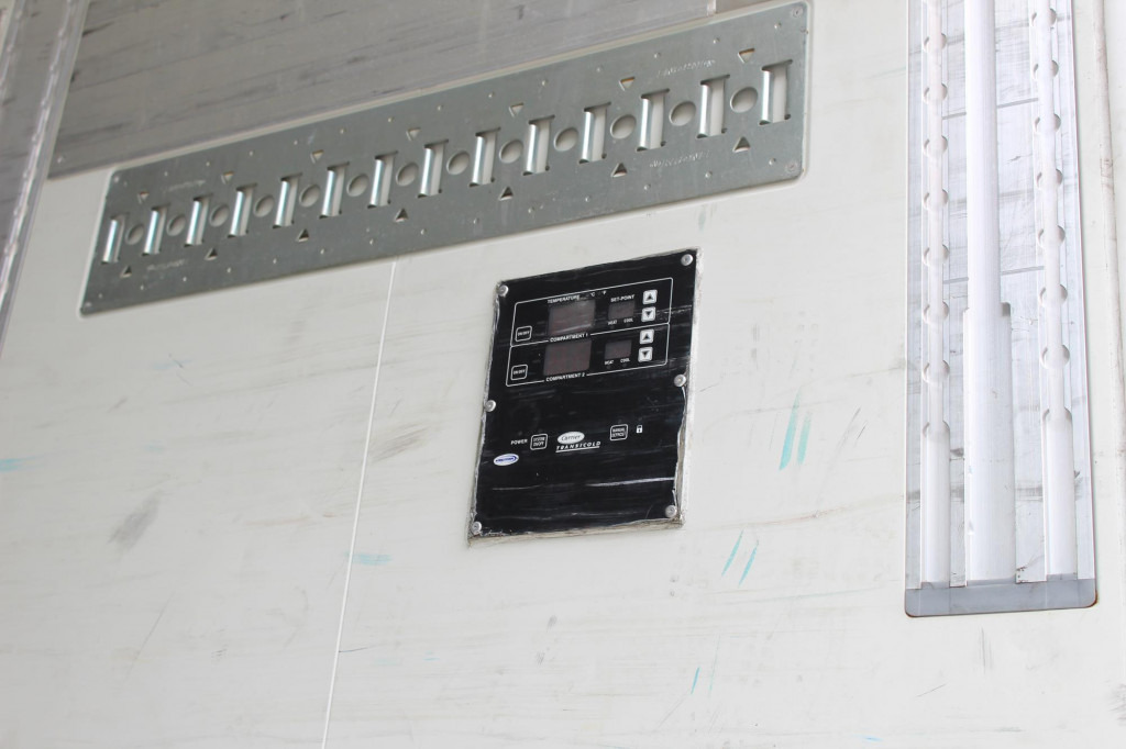 Krone CV 1950 MT Bi-Temp Doppelstock Blumen Aluboden - Полуприцеп-рефрижератор: фото 5 Krone CV 1950 MT Bi-Temp Doppelstock Blumen Aluboden - Полуприцеп-рефрижератор: фото 5