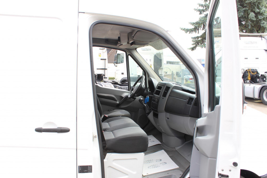 Лёгкий коммерческий автомобиль VW Crafter Maxi   Carrier Tiefkühlkasten  Bi-Temp: фото 6