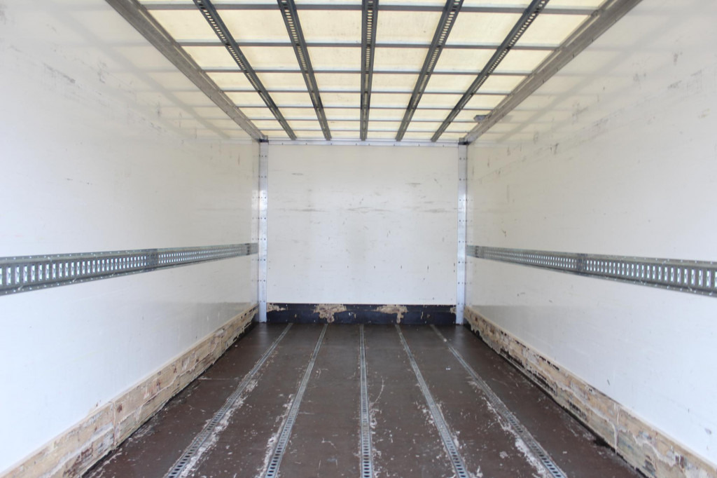 Renault D14 220E6   Laderbordwand   nur 185 Tkm   Klima - Грузовик с закрытым кузовом: фото 2 Renault D14 220E6   Laderbordwand   nur 185 Tkm   Klima - Грузовик с закрытым кузовом: фото 2