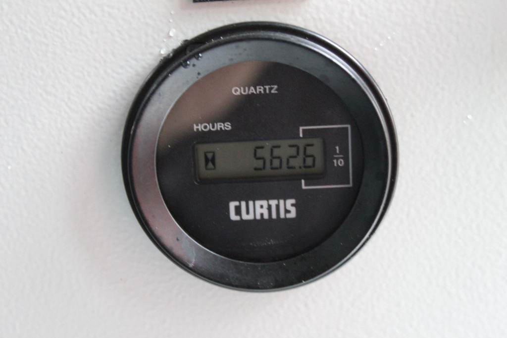 Грузовик с подъемником Renault Master  Bühne EN100TF1 10m   Klima   561h   AHK: фото 15