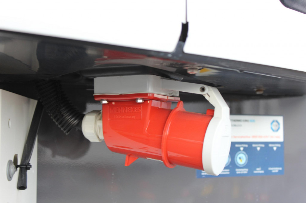 SCHMITZ TK SLXi 300 Rolltor Strom Aluboden RENT MIETE - Полуприцеп-рефрижератор: фото 5 SCHMITZ TK SLXi 300 Rolltor Strom Aluboden RENT MIETE - Полуприцеп-рефрижератор: фото 5