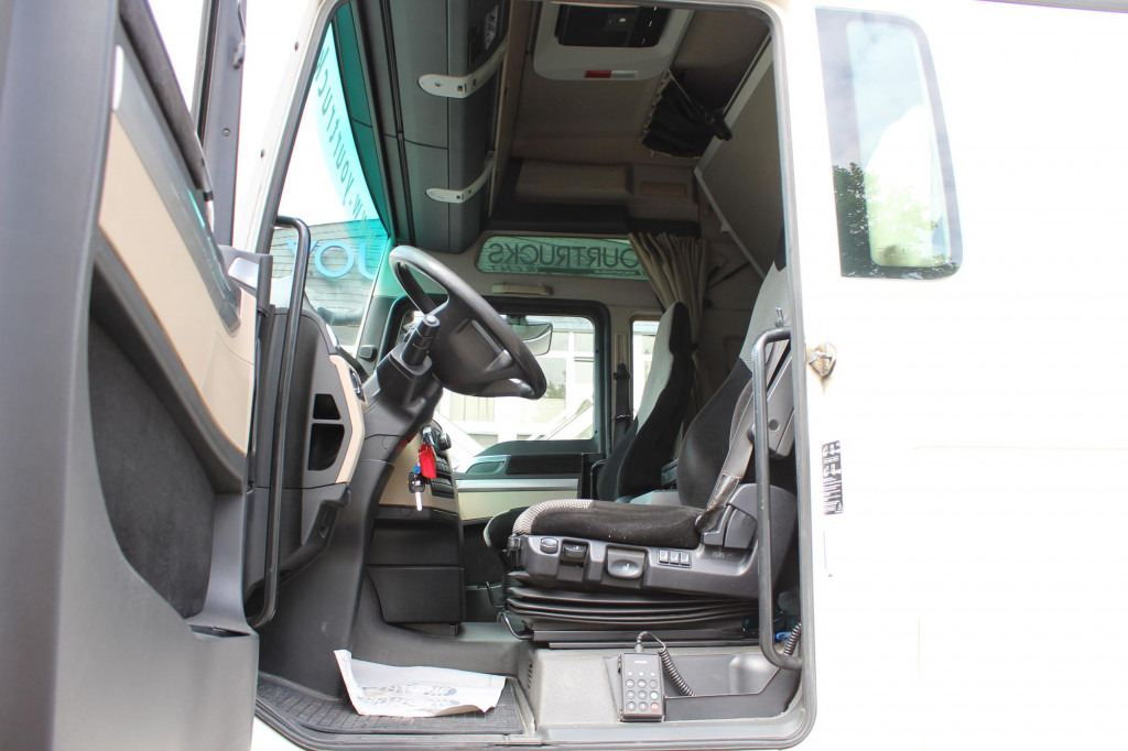 MAN TGX 18.460 E6 XXL Retarder Kühlbox Navi - Тягач: фото 5 MAN TGX 18.460 E6 XXL Retarder Kühlbox Navi - Тягач: фото 5