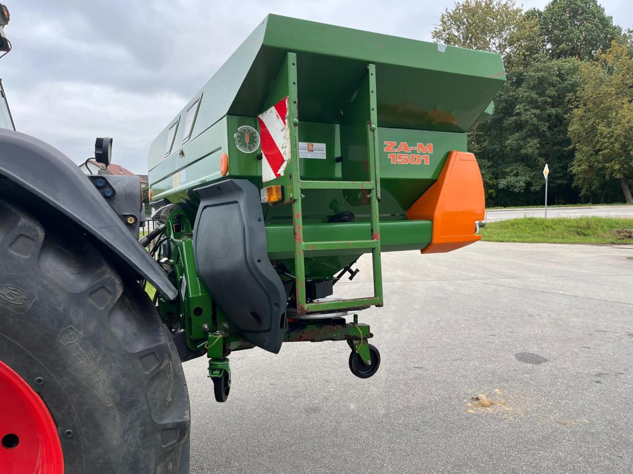 Amazone ZA-M 1501 Profis, Wiegestreuer, 2500 Liter - Разбрасыватель удобрений: фото 4 Amazone ZA-M 1501 Profis, Wiegestreuer, 2500 Liter - Разбрасыватель удобрений: фото 4