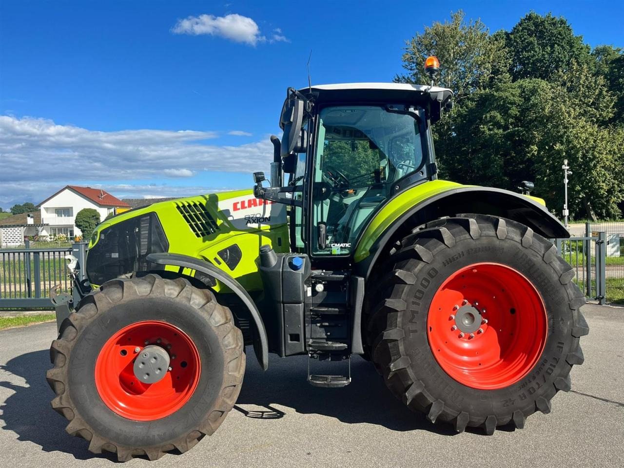 CLAAS Axion 870 CMATIC mit S10 GPS und Cebis Touch, Vorderreifen NEU - Трактор: фото 3 CLAAS Axion 870 CMATIC mit S10 GPS und Cebis Touch, Vorderreifen NEU - Трактор: фото 3