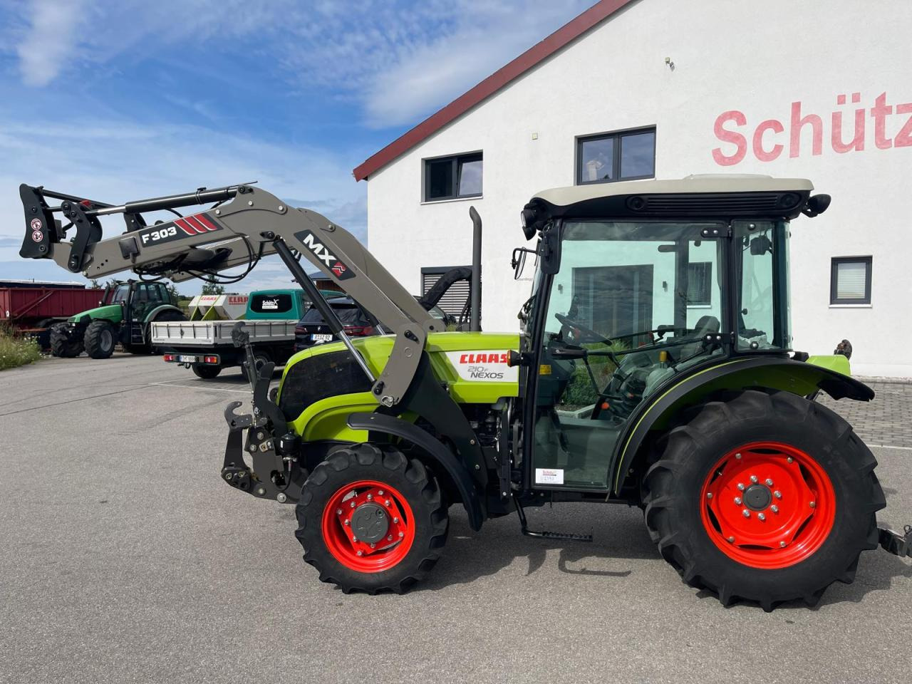 CLAAS Nexos 210 mit Frontlader und FZW, 236Bh, NEUWERTIG! - Трактор: фото 2 CLAAS Nexos 210 mit Frontlader und FZW, 236Bh, NEUWERTIG! - Трактор: фото 2