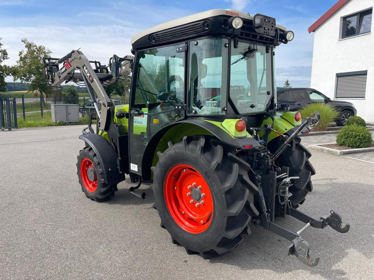 CLAAS Nexos 210 mit Frontlader und FZW, 236Bh, NEUWERTIG! - Трактор: фото 3 CLAAS Nexos 210 mit Frontlader und FZW, 236Bh, NEUWERTIG! - Трактор: фото 3