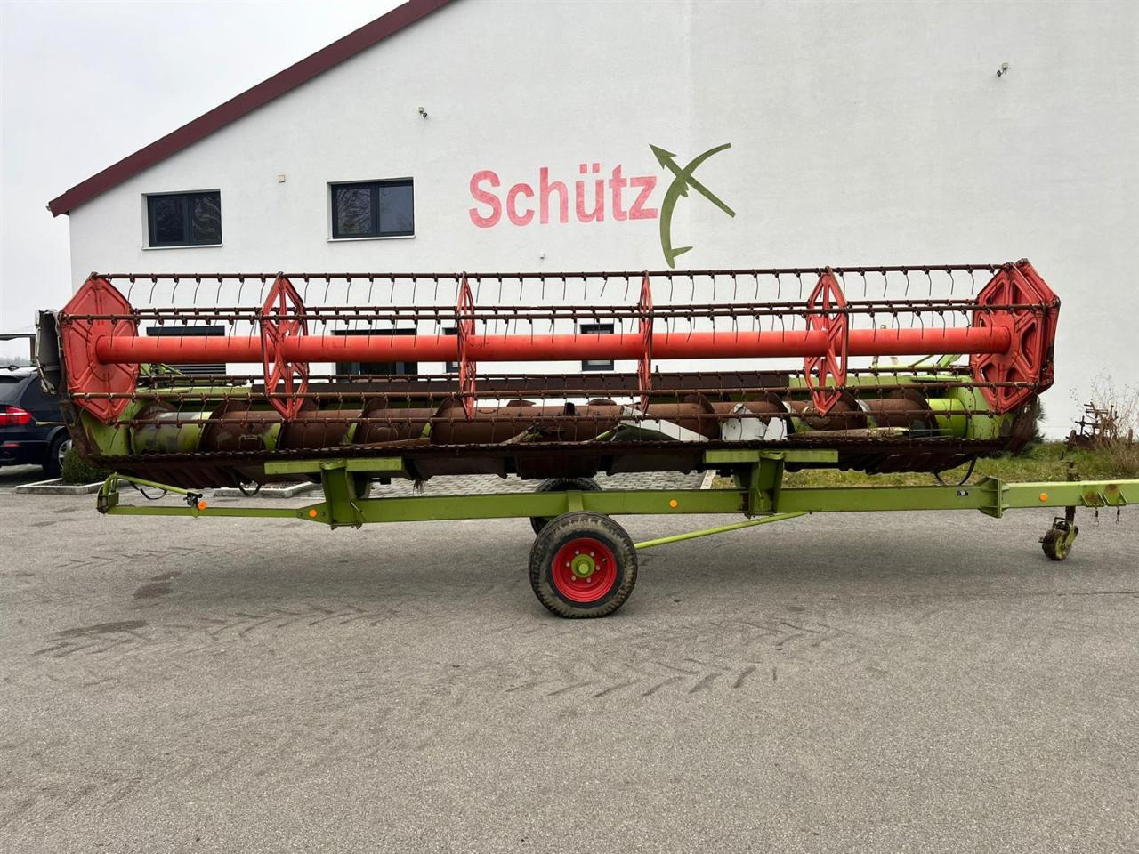 CLAAS Schneidwerk Claas C660 mit Autocontour, Transportwagen - Оборудование для кормоуборочного комбайна: фото 1 CLAAS Schneidwerk Claas C660 mit Autocontour, Transportwagen - Оборудование для кормоуборочного комбайна: фото 1