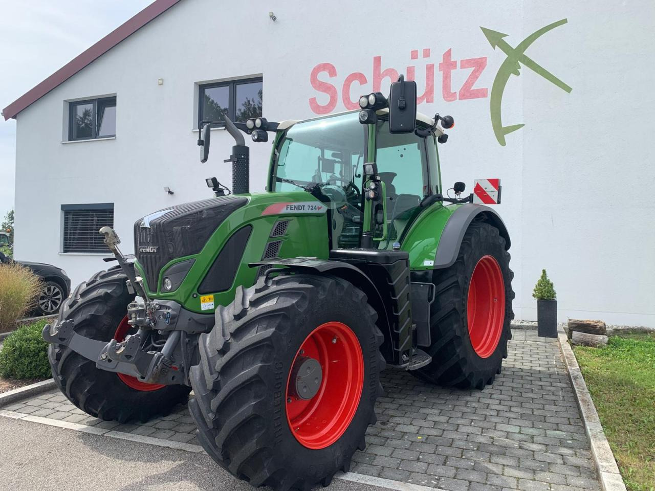 Fendt 724 Vario, Baujahr 2019 - Трактор: фото 1 Fendt 724 Vario, Baujahr 2019 - Трактор: фото 1