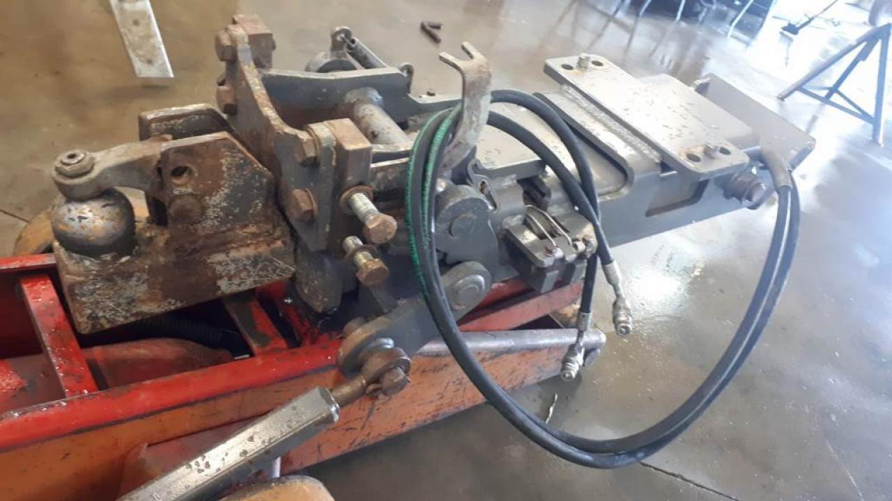 Fendt Hitch K80 ,Vario 718 - Сцепное устройство для Тракторов: фото 2 Fendt Hitch K80 ,Vario 718 - Сцепное устройство для Тракторов: фото 2