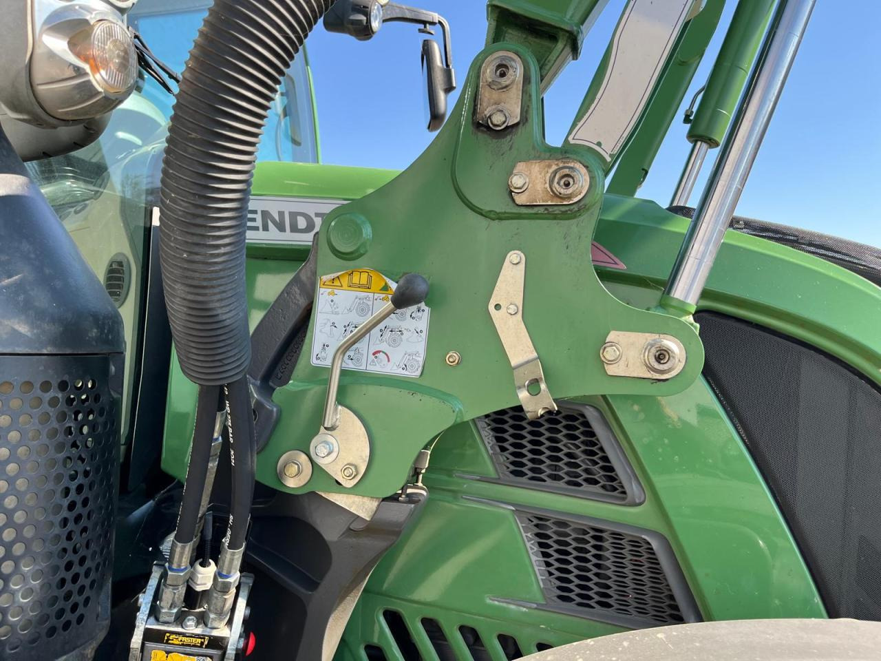 Fendt Frontlader Cargo 4X80 mit Konsole Vario 500 700 - Навесное оборудование: фото 4 Fendt Frontlader Cargo 4X80 mit Konsole Vario 500 700 - Навесное оборудование: фото 4