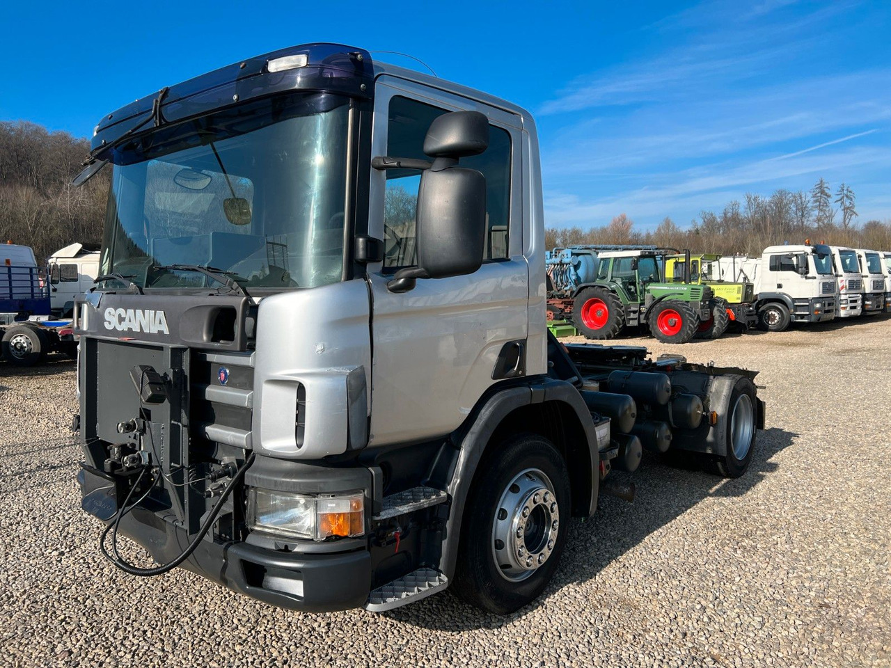 Scania P 94 GA 4x2 NA 310 Scania P 94 GA 4x2 NA 310 - Тягач: фото 1 Scania P 94 GA 4x2 NA 310 Scania P 94 GA 4x2 NA 310 - Тягач: фото 1