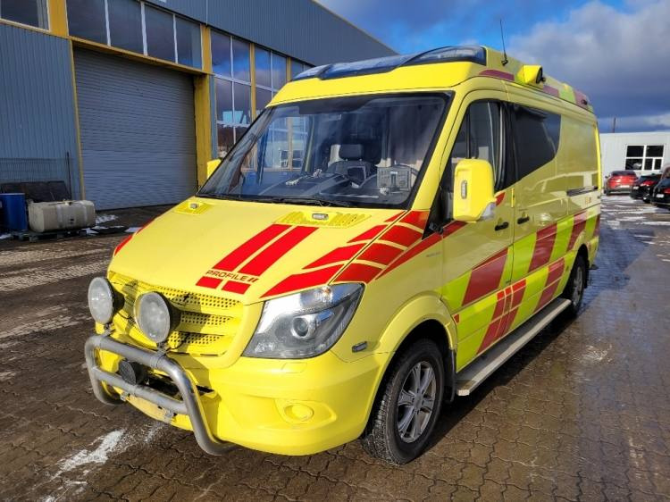 MERCEDES – BENZ SPRINTER 3.0D AMBULANCE (PROFILE) KLIMA 2.2016 EURO 6 - Машина скорой помощи: фото 2 MERCEDES – BENZ SPRINTER 3.0D AMBULANCE (PROFILE) KLIMA 2.2016 EURO 6 - Машина скорой помощи: фото 2