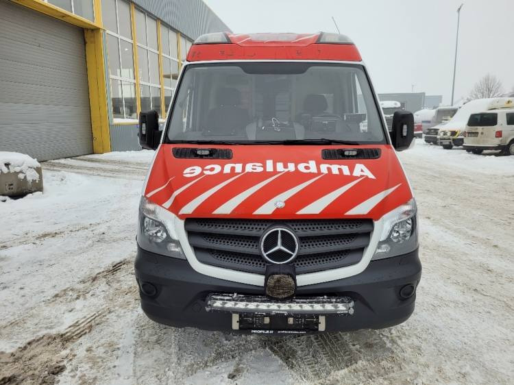 MERCEDES – BENZ SPRINTER 3.0D AMBULANCE (PROFILE) KLIMA 7.2015 EURO 6 - Машина скорой помощи: фото 3 MERCEDES – BENZ SPRINTER 3.0D AMBULANCE (PROFILE) KLIMA 7.2015 EURO 6 - Машина скорой помощи: фото 3
