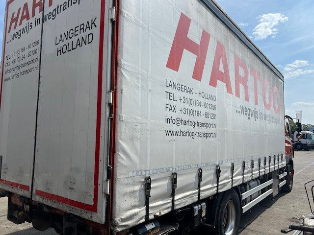 DAF CF 85.360 FA85.360 CF - Тентованный грузовик: фото 4 DAF CF 85.360 FA85.360 CF - Тентованный грузовик: фото 4