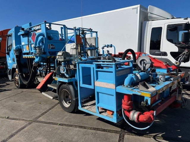 DAF LF 45 FA45.130 LF - Грузовик-цистерна: фото 4 DAF LF 45 FA45.130 LF - Грузовик-цистерна: фото 4