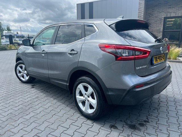 Nissan Qashqai 1.2 - Внедорожник: фото 3 Nissan Qashqai 1.2 - Внедорожник: фото 3