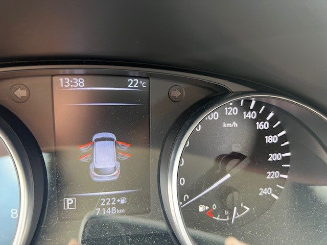 Nissan Qashqai 1.2 - Внедорожник: фото 5 Nissan Qashqai 1.2 - Внедорожник: фото 5
