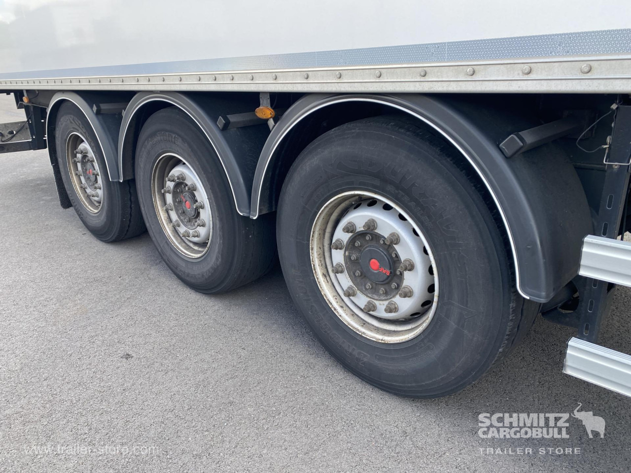 FRUEHAUF Dryfreight Standard - Полуприцеп-фургон: фото 3 FRUEHAUF Dryfreight Standard - Полуприцеп-фургон: фото 3