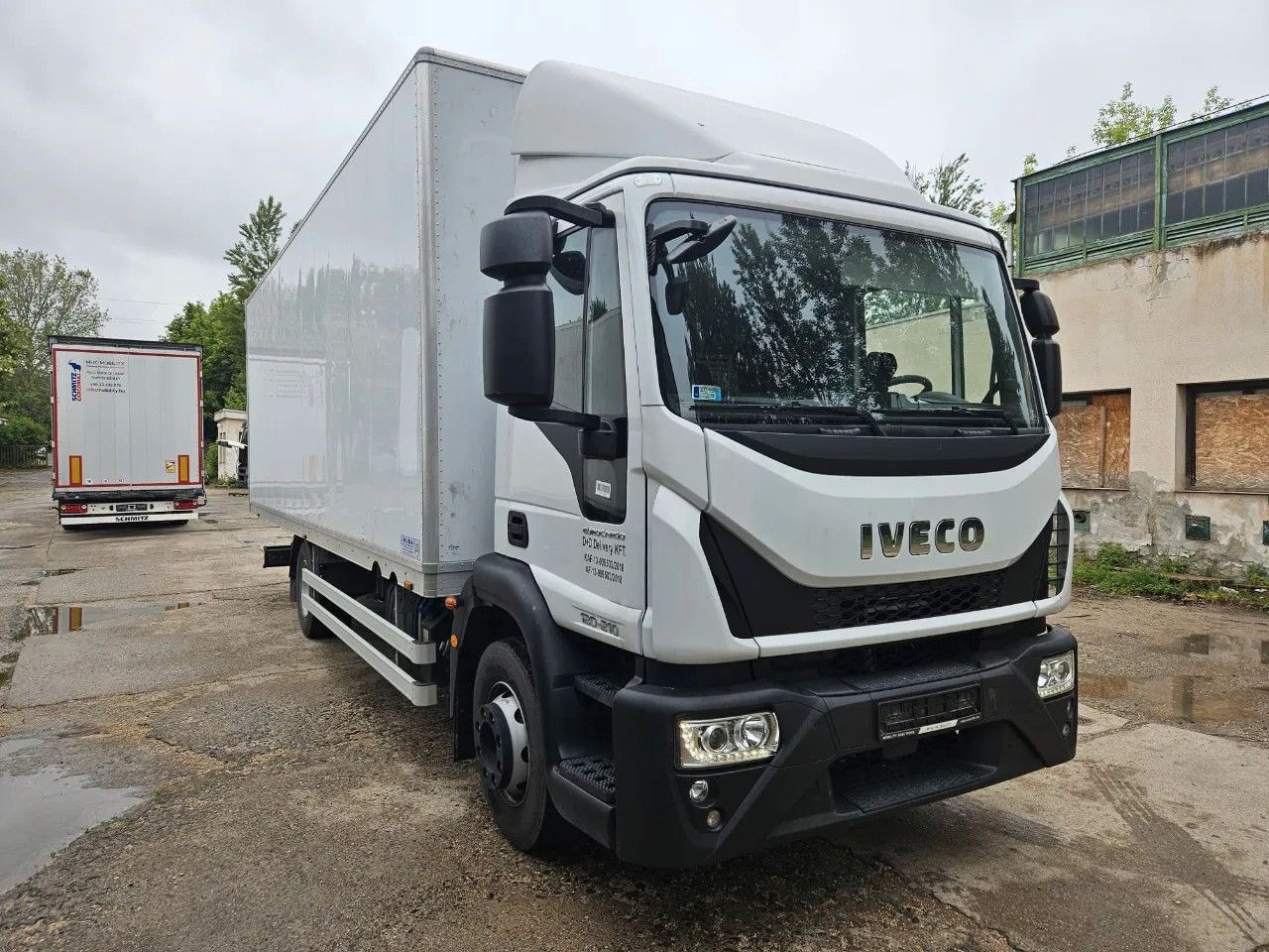 Iveco EuroCargo 120 - 210 BOX 12t Only 7554 km - Грузовик с закрытым кузовом: фото 3 Iveco EuroCargo 120 - 210 BOX 12t Only 7554 km - Грузовик с закрытым кузовом: фото 3