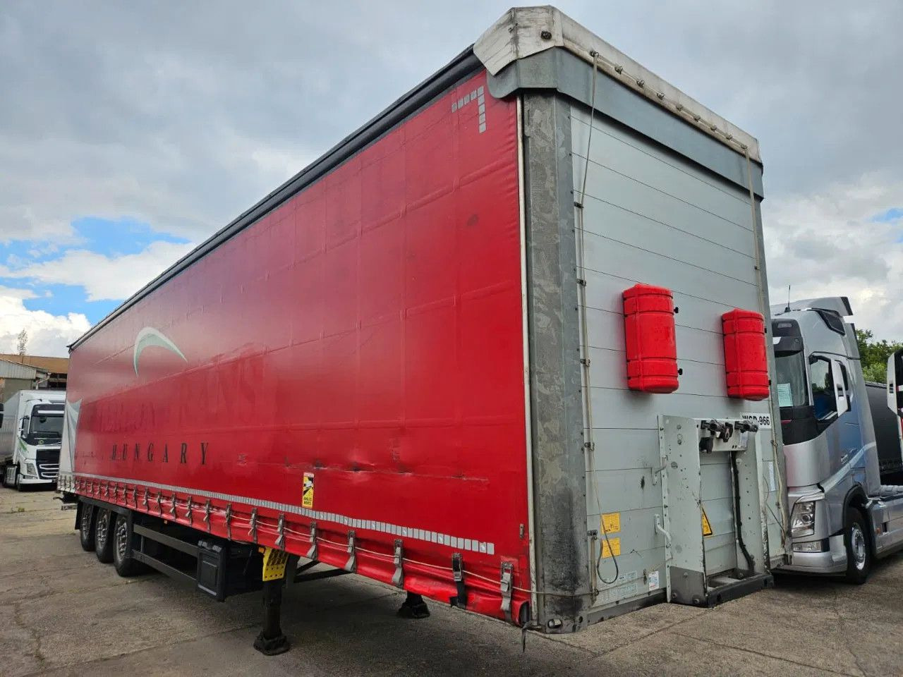 Schmitz Cargobull SCB S3T MEGA -23 units in stock! 6 New tires, Al - Полуприцеп: фото 2 Schmitz Cargobull SCB S3T MEGA -23 units in stock! 6 New tires, Al - Полуприцеп: фото 2