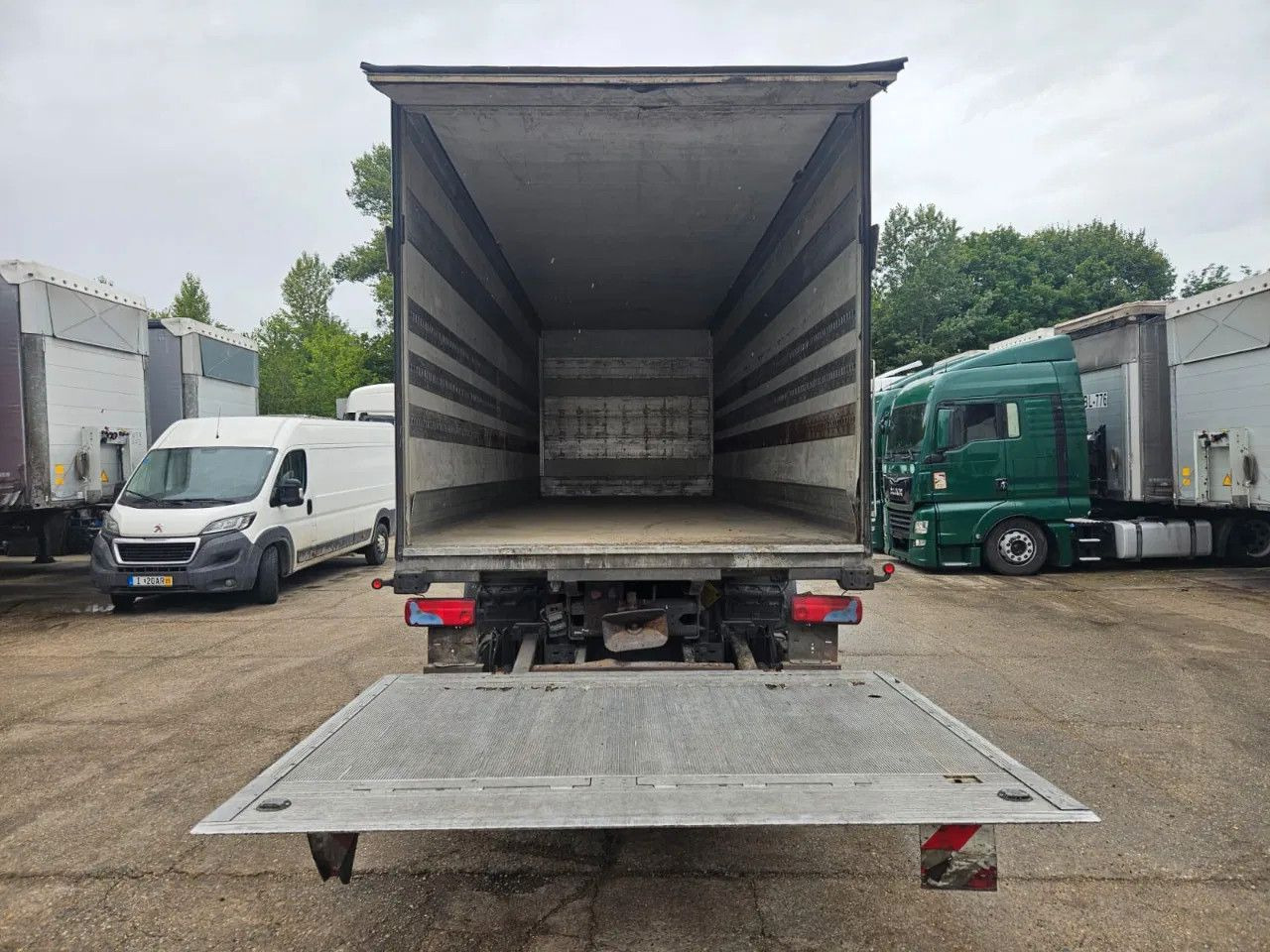 Scania R480 BOX Tail Lift Euro5 - Грузовик с закрытым кузовом: фото 5 Scania R480 BOX Tail Lift Euro5 - Грузовик с закрытым кузовом: фото 5