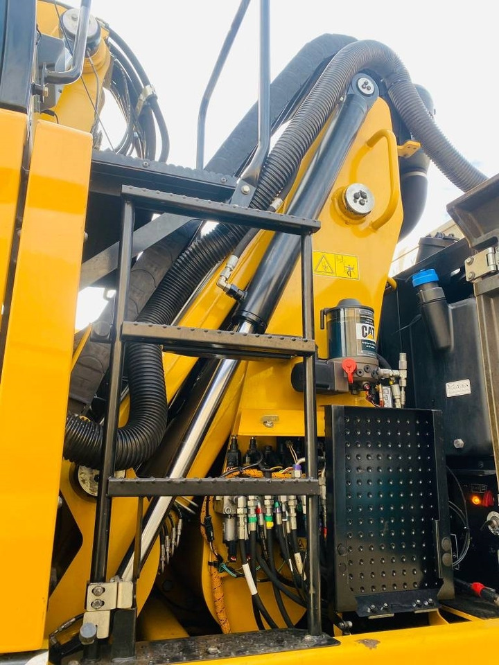 Перегружатель CAT mh3024: фото 8 Перегружатель CAT mh3024: фото 8