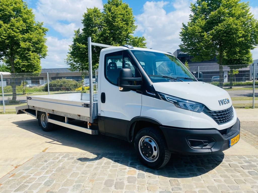 Iveco Daily 35 C18 - Малотоннажный фургон: фото 1 Iveco Daily 35 C18 - Малотоннажный фургон: фото 1