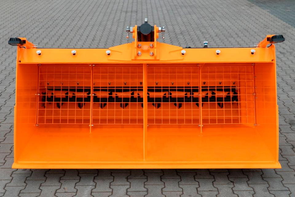 Salzstreuer Sandstreuer Splittstreuer Schlepper Traktor Fendt - Разбрасыватель песка/ Соли: фото 1 Salzstreuer Sandstreuer Splittstreuer Schlepper Traktor Fendt - Разбрасыватель песка/ Соли: фото 1