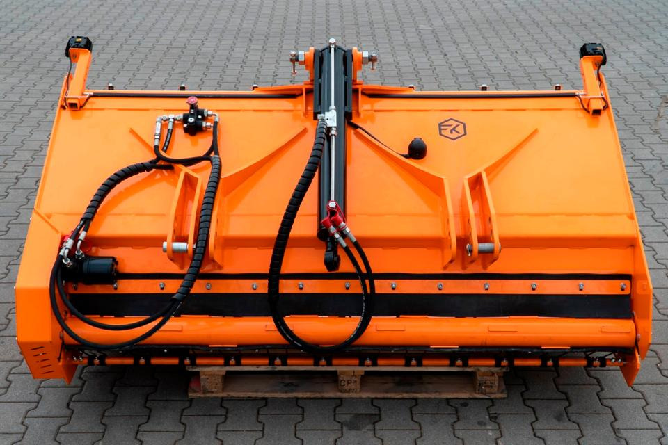 Salzstreuer Sandstreuer Splittstreuer Schlepper Traktor Fendt - Разбрасыватель песка/ Соли: фото 4 Salzstreuer Sandstreuer Splittstreuer Schlepper Traktor Fendt - Разбрасыватель песка/ Соли: фото 4