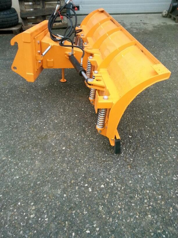 Schneeschild 2,6m Ahlmann Liebherr Schlepper Radlader Hoflader - Отвал для снега: фото 4 Schneeschild 2,6m Ahlmann Liebherr Schlepper Radlader Hoflader - Отвал для снега: фото 4