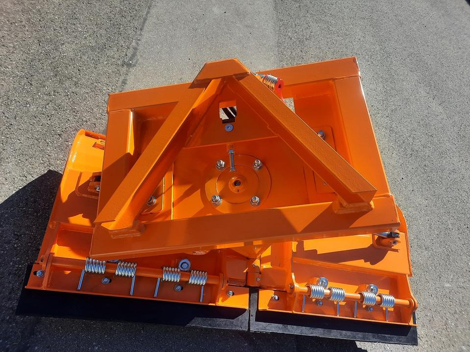 Schneeschild Vario 1,5m Schlepper Radlader Hoftrac Weidemann Cat - Отвал для снега: фото 4 Schneeschild Vario 1,5m Schlepper Radlader Hoftrac Weidemann Cat - Отвал для снега: фото 4