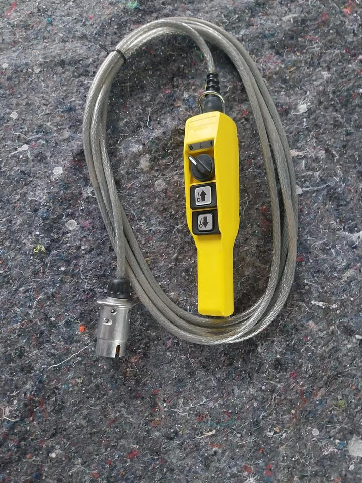 Лебёдка для Лесозаготовительной техники neue Forstseilwinde Seilwinde Tajfun EGV 45 AHK SG Funk 35 55 65: фото 11