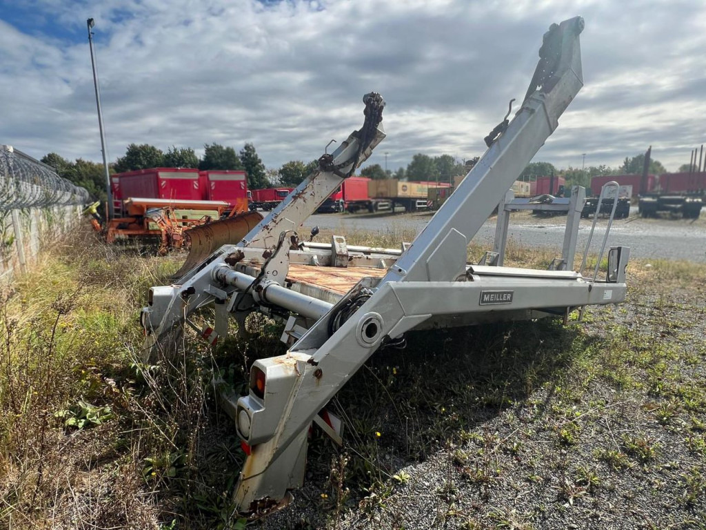 Abrollcontainer Abrollcont. als Meiller Absetzkipper - Крюковой мультилифт: фото 4 Abrollcontainer Abrollcont. als Meiller Absetzkipper - Крюковой мультилифт: фото 4