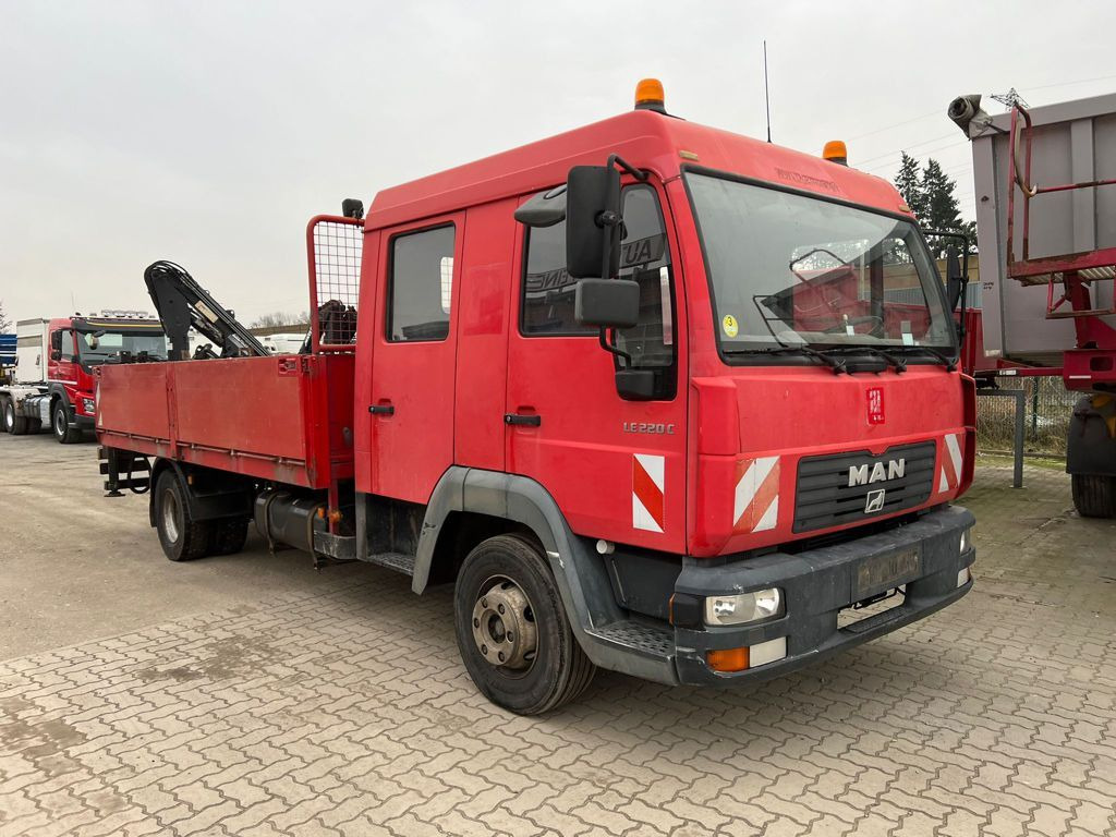 MAN LE 12.225 LC Pritsche Heckkran 6 Zylinder Doka T - Грузовик бортовой/ Платформа, Автоманипулятор: фото 2 MAN LE 12.225 LC Pritsche Heckkran 6 Zylinder Doka T - Грузовик бортовой/ Платформа, Автоманипулятор: фото 2